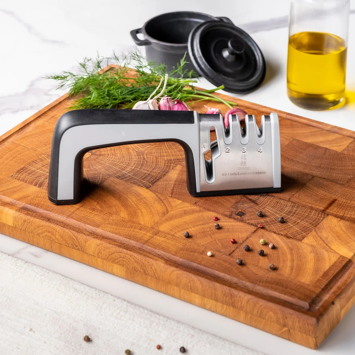 4-in-1 Knife Sharpener
