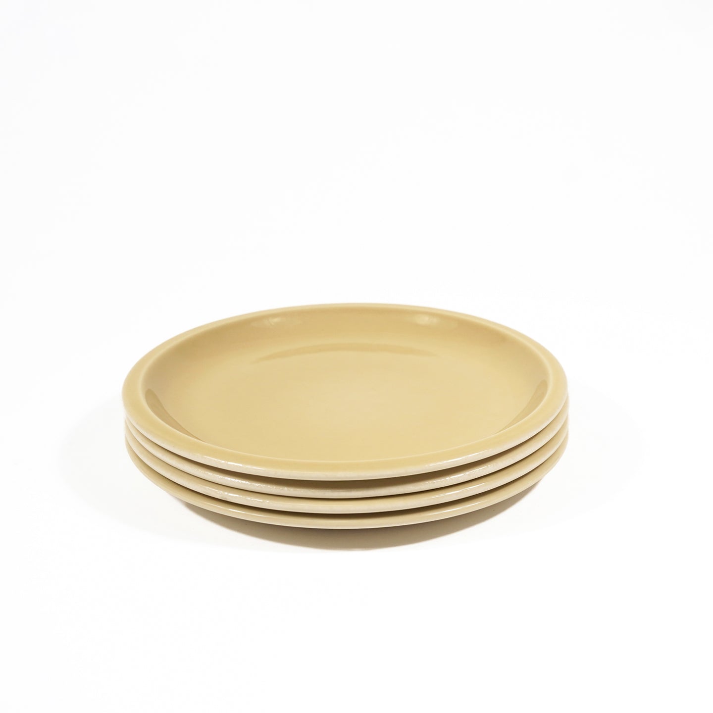 Complete your table setting with Jars Cantine's 12-piece Vert Argile dinner set, ideal for formal and informal events.