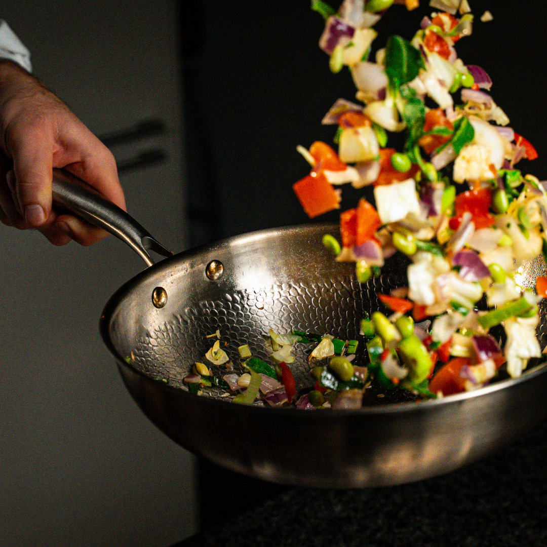 Hammered Wok Pan – Non-Stick, Durable & Toxin-Free