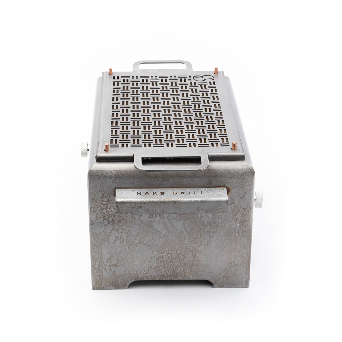 Durable Blok Hako Table Grill in patina finish for outdoor grilling