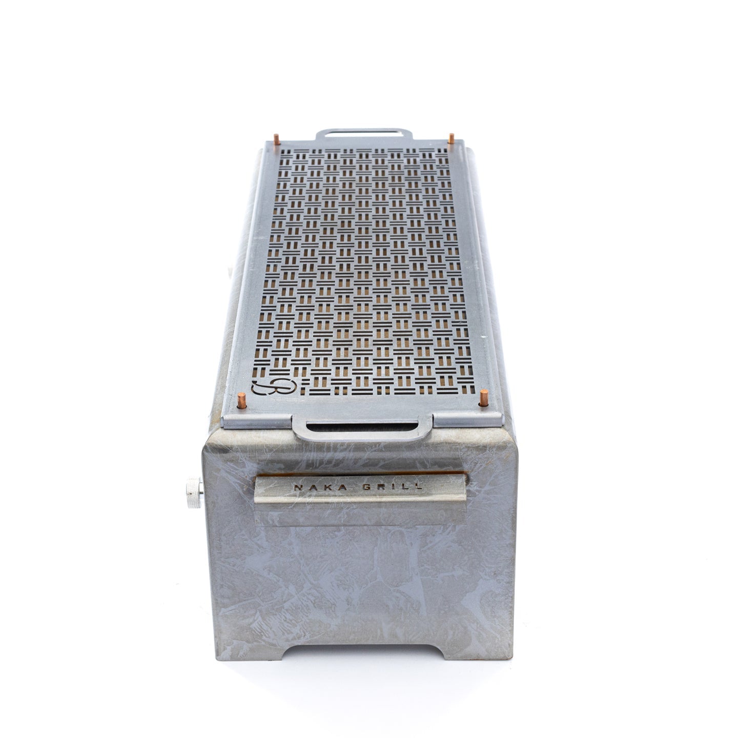 Blok Naka Table Grill with a rich, stylish Patina finish
