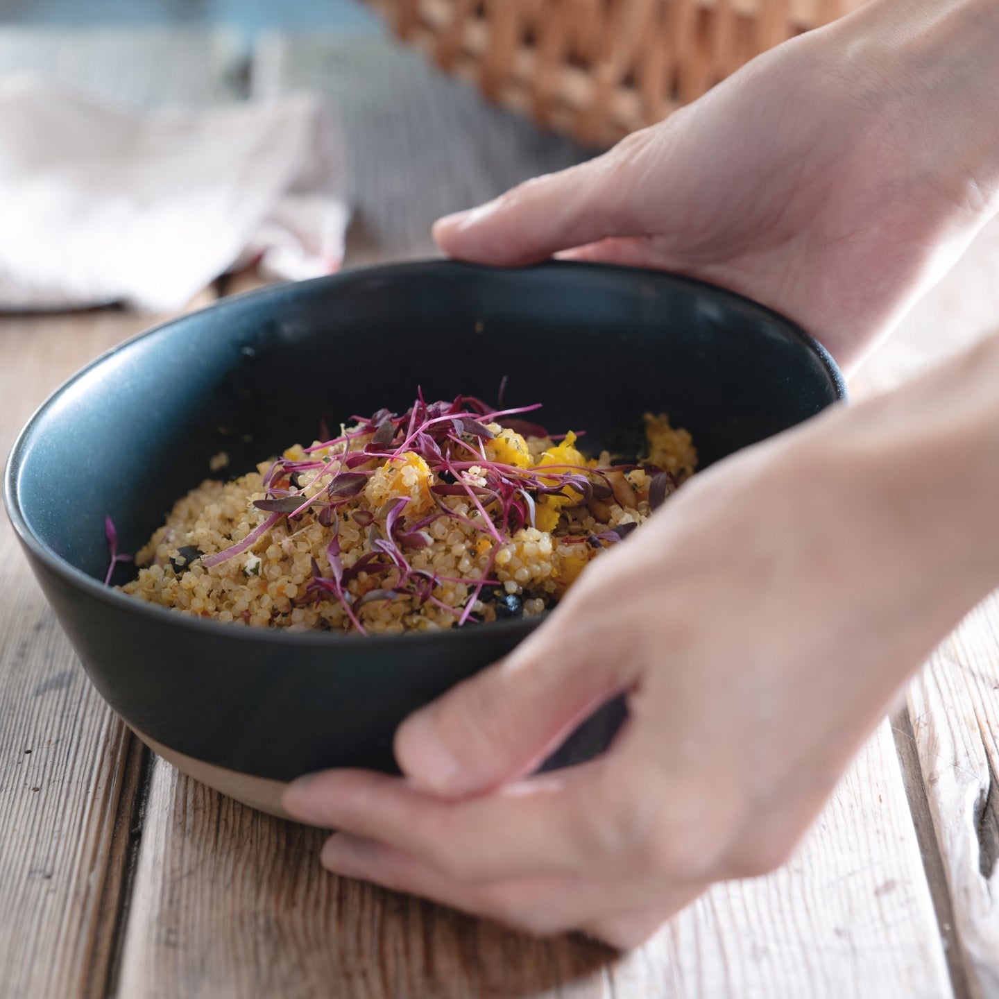 Kinto Ceramic Lab Bowl with matte black ceramic design