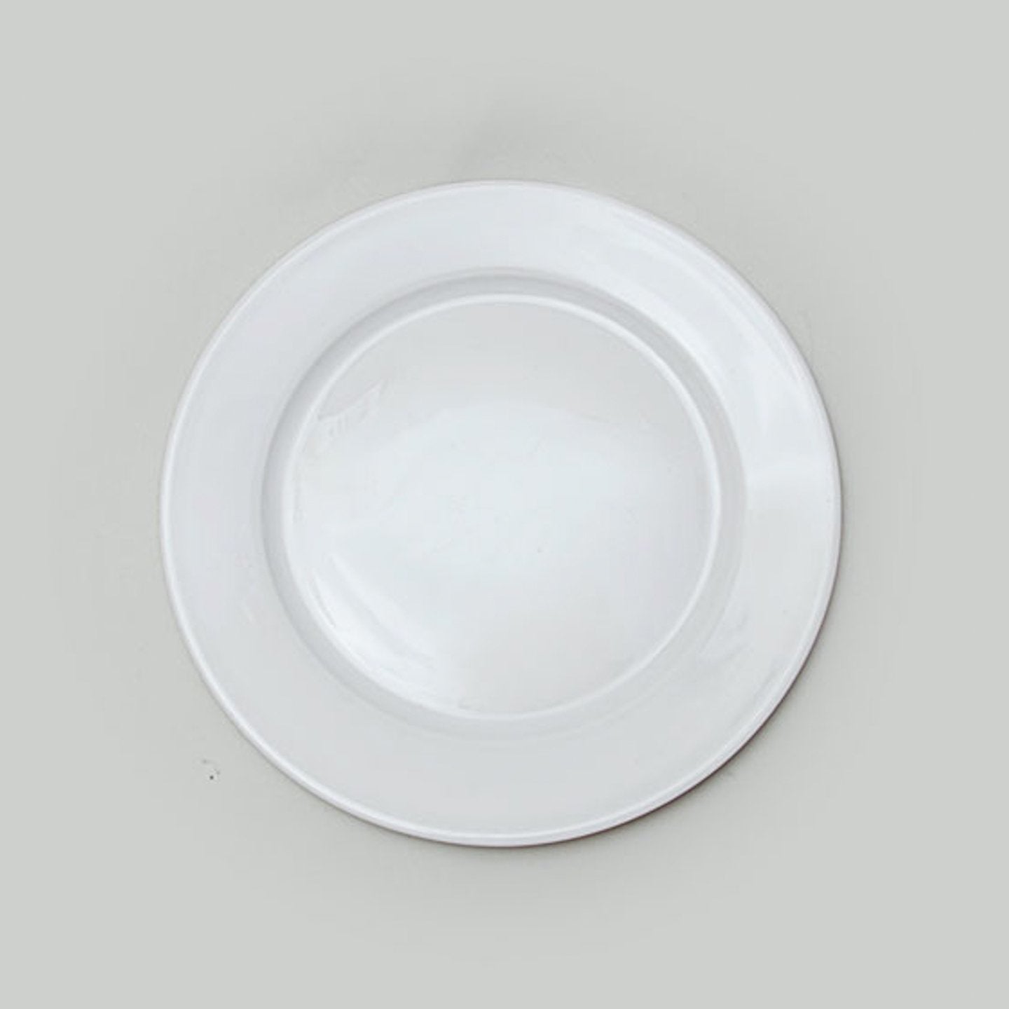 High-quality formal dinnerware set with 24 pieces of Pillivuyt Sancerre